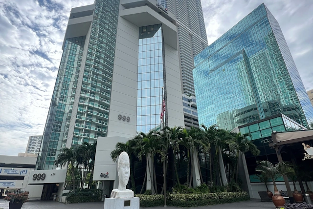 Flexible Office Rent and Virtual Offices in Miami Brickell carosello 1